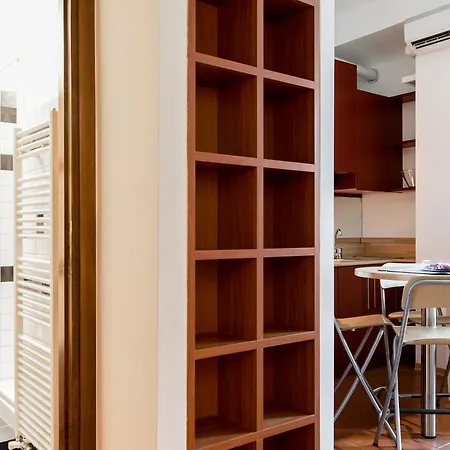 Apartment Mila Ripa Milan
